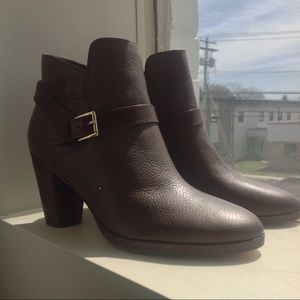 ✨Make an Offer!✨ Cole Haan brown leather booties